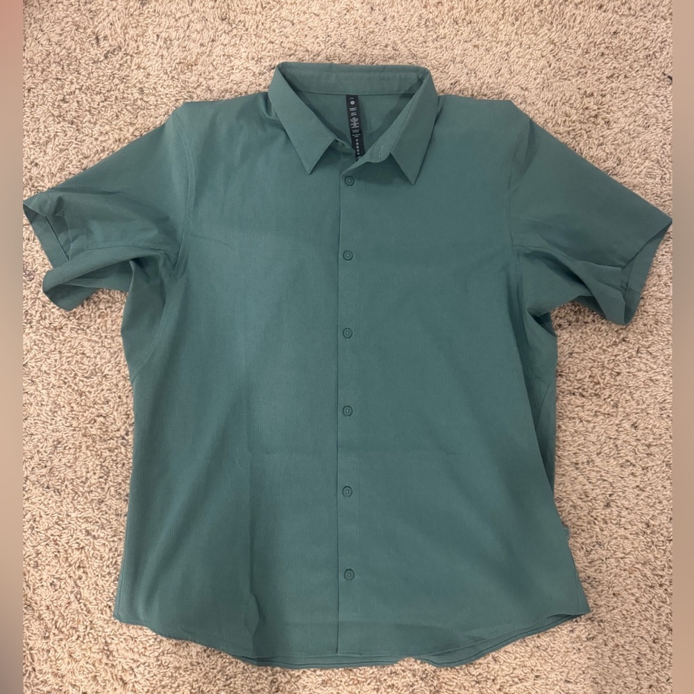 MENS LULULEMON Button up Shirt